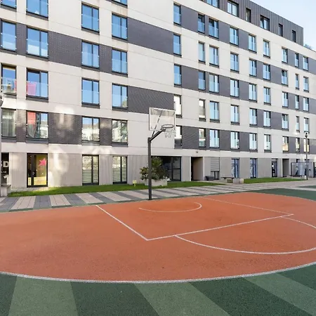 Szafrana With Parking By Renters *